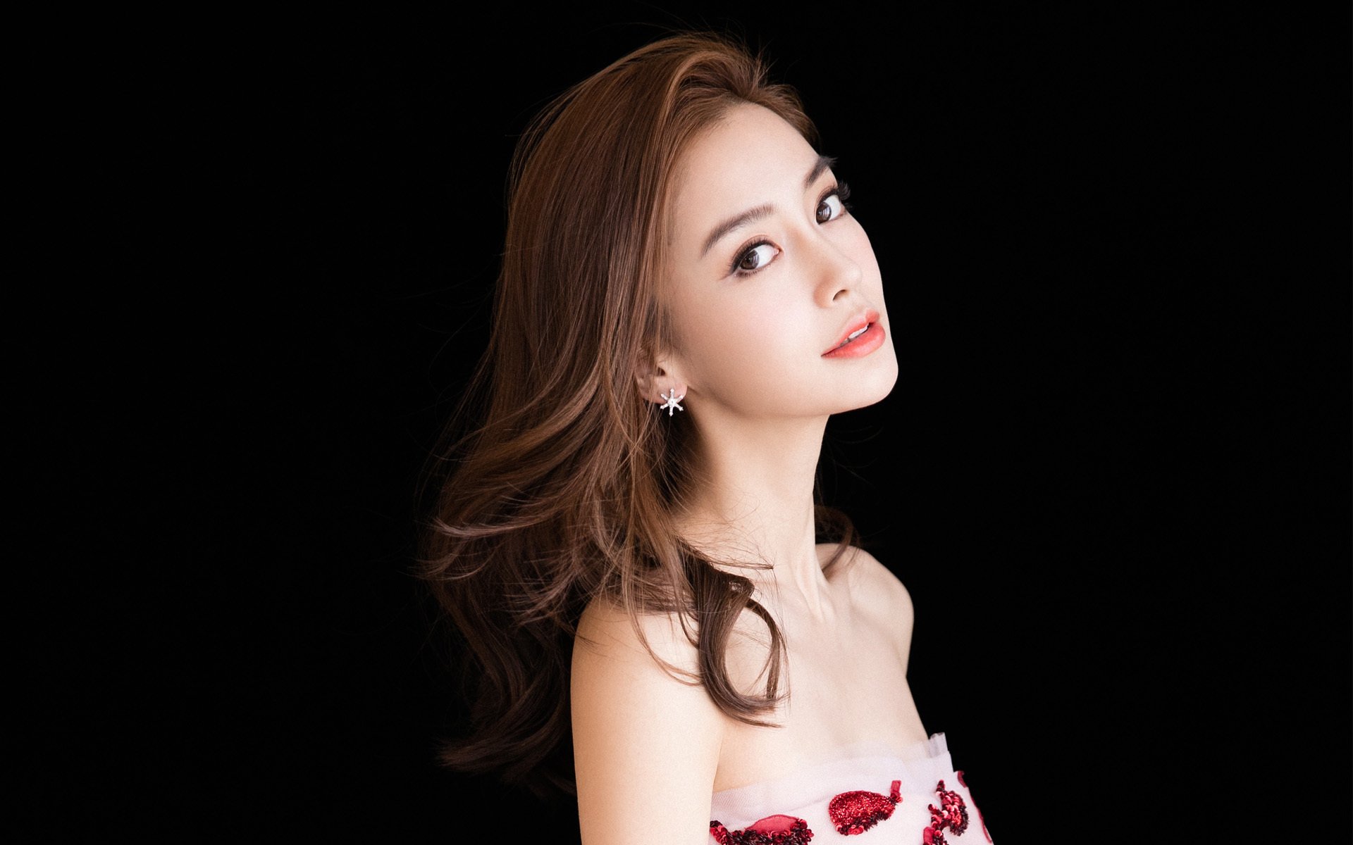 爱游戏登录入口-国家队选拔机制透明度不足，国家队如何选拔