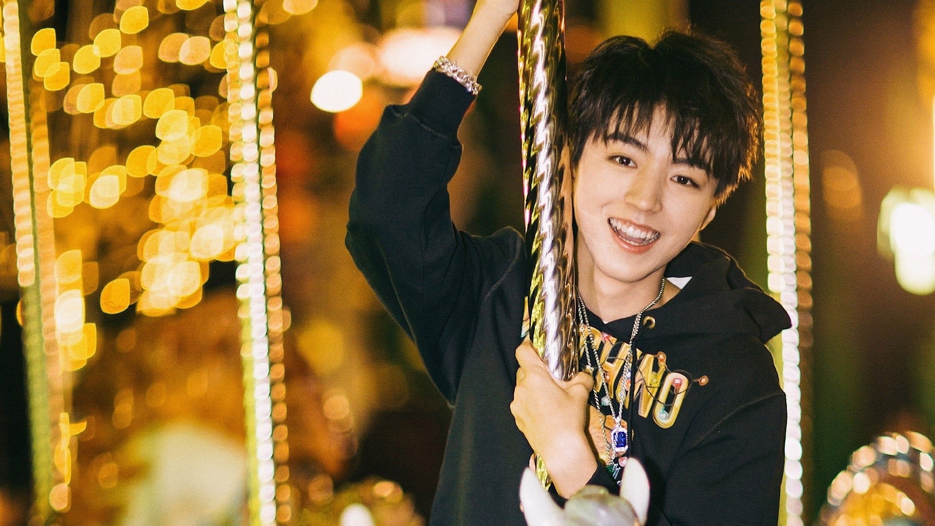 马赛前场配合频繁制造破门良机，赛马赛前怎么训练